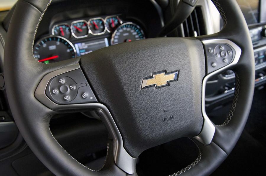 Chevrolet Silverado 2500 HD 2015 года  (фото 24 из 36)
